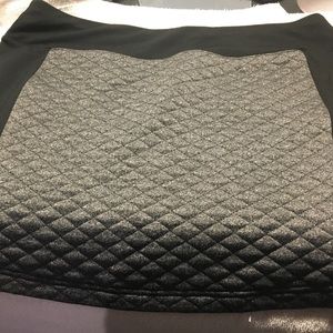 Smart wool diamond peak quilted skirt
